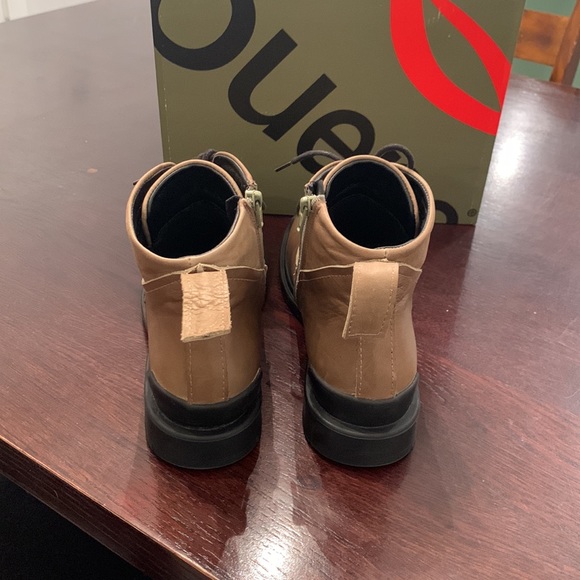 Bueno Italian leather Moss Ankle Boots - Picture 4 of 4